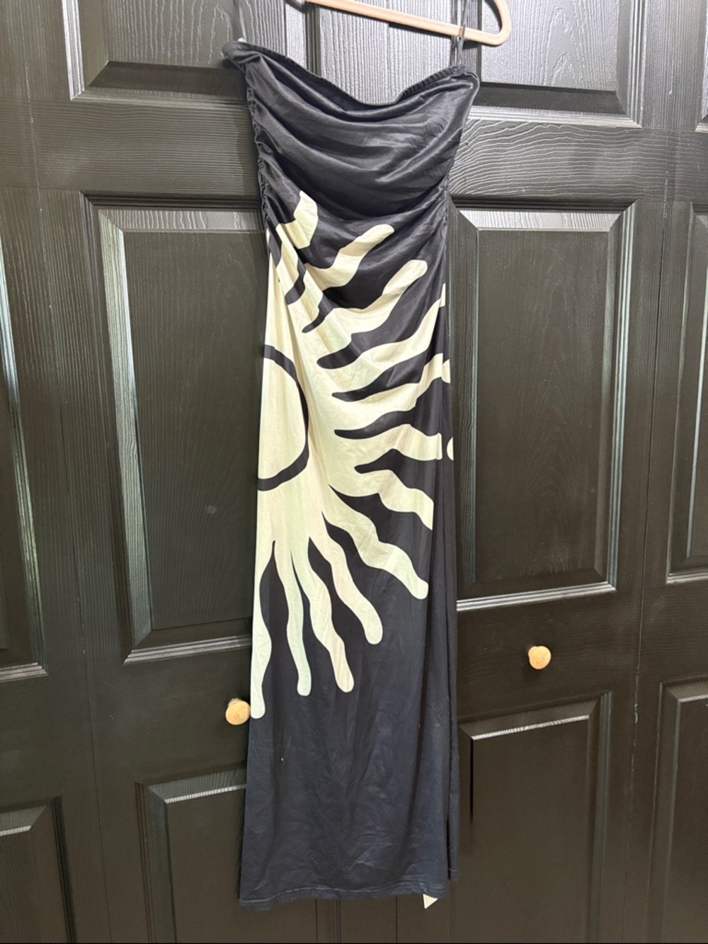 Commense Black Maxi Dress with Cream Sunburst Print